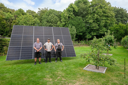 Installation zweiachsiger Solartracker